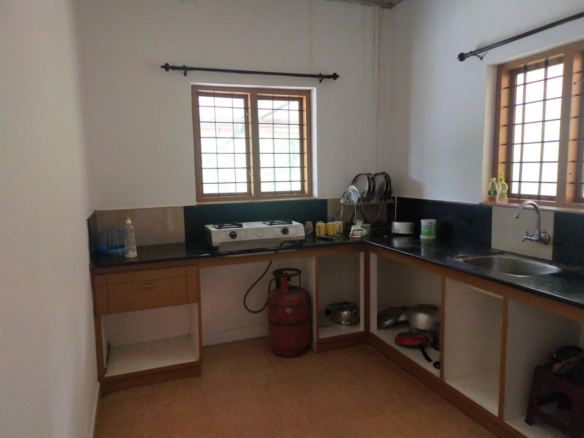 Anivilla Holiday Home Kunjithanny Anachal Luaran gambar